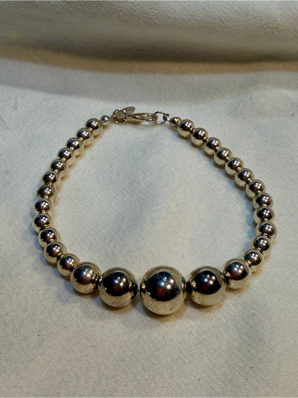Sterling Silver Graduated Ball Bracelet